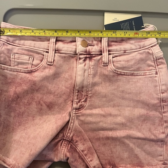 Pink jean shorts sz2 - Picture 8 of 10